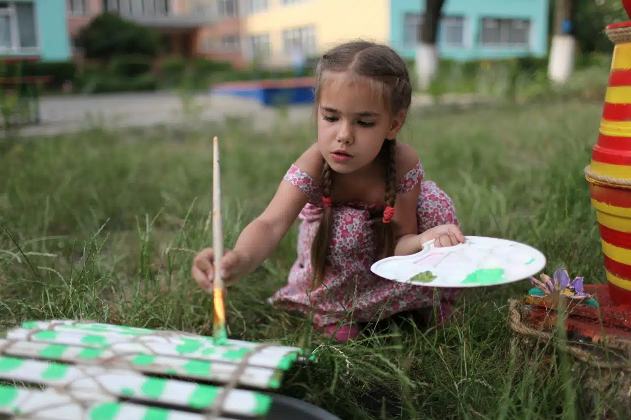 Jak wspierać rozwój talentów artystycznych u dzieci
