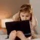 wskazówki dotyczące bezpiecznego korzystania z internetu przez dzieci